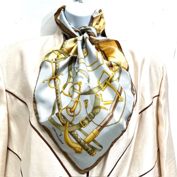Vintage TRUSSARDI  100% Scarf Silk Square 23” gray brown gold  yellow chain(65) - Picture 5 of 9